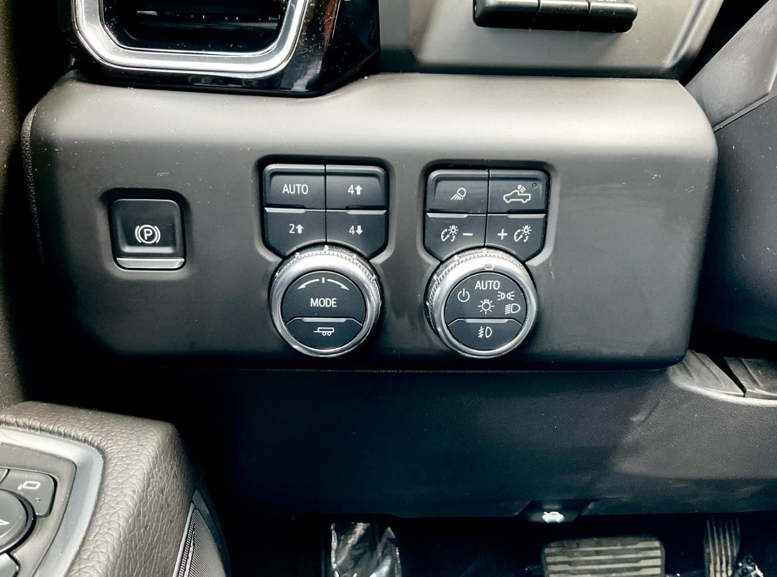 2025 GMC Sierra 1500 4WD Crew Cab Short Box Denali