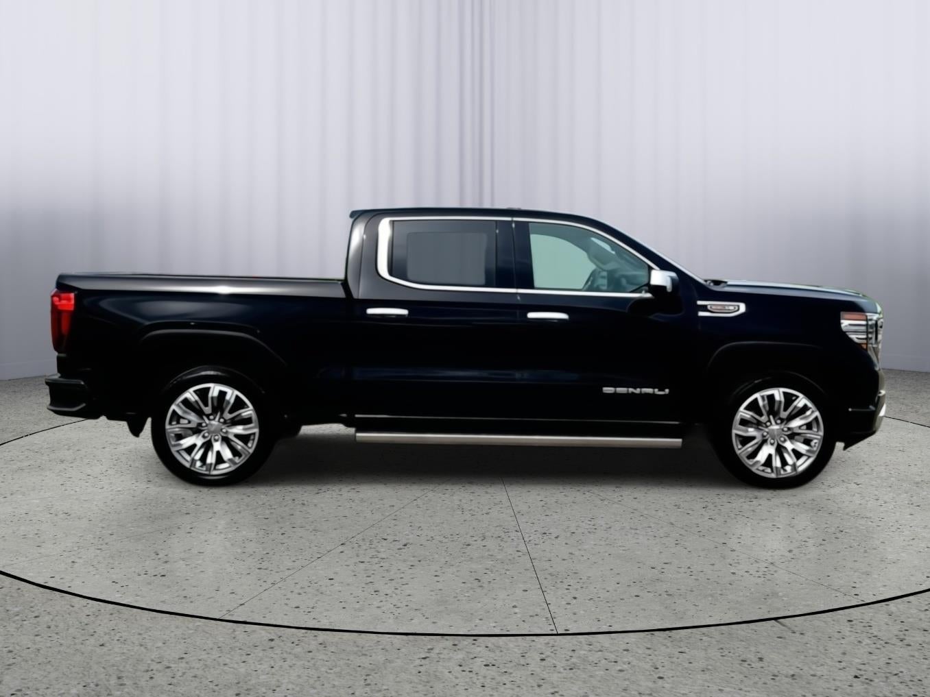 2025 GMC Sierra 1500 4WD Crew Cab Short Box Denali