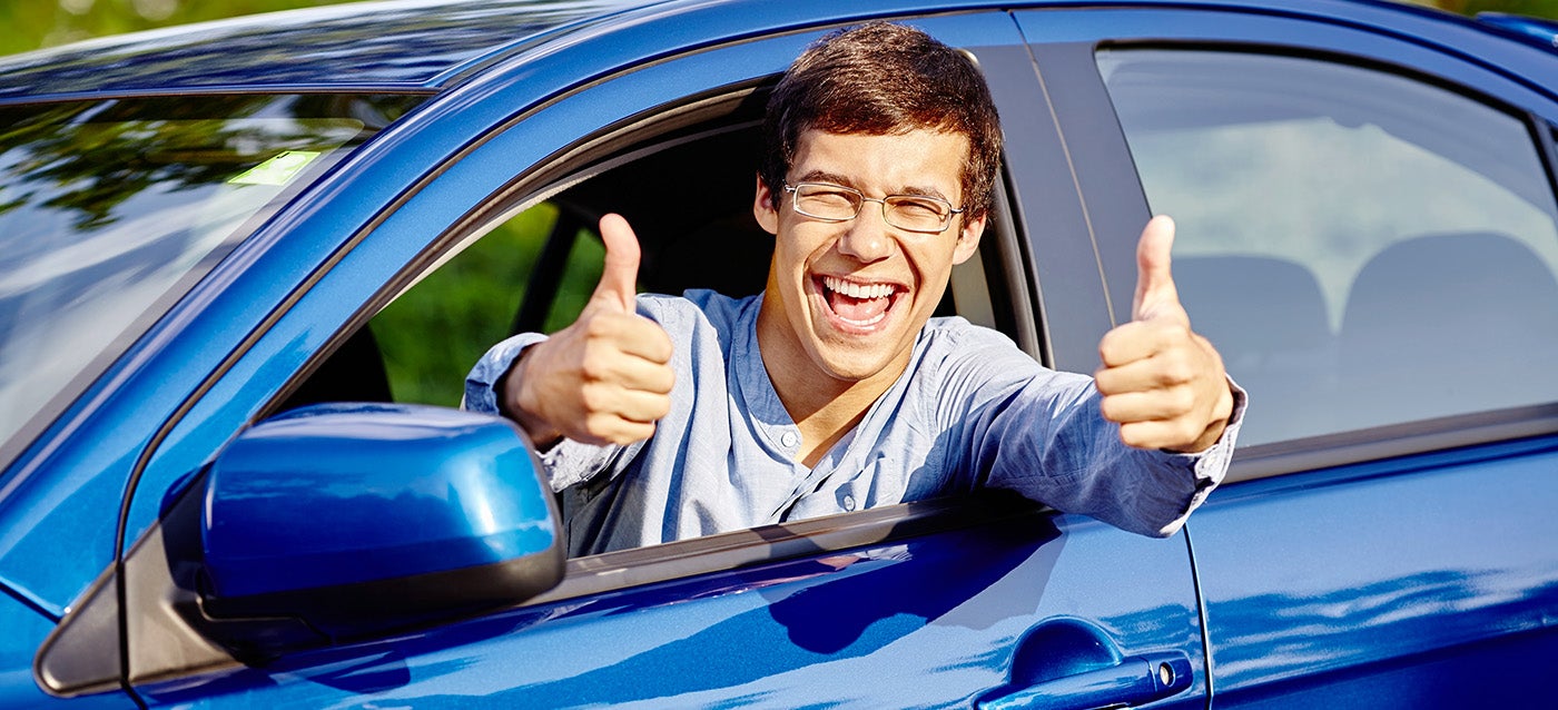 College-student-in-used-car